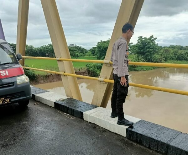 Antisipasi Cuaca Ekstrem, Polres Serang Monitoring Bendung&hellip;
