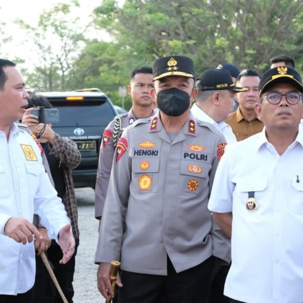 Kapolda dan Gubernur Banten Tinjau Pengaturan Operasional&hellip;