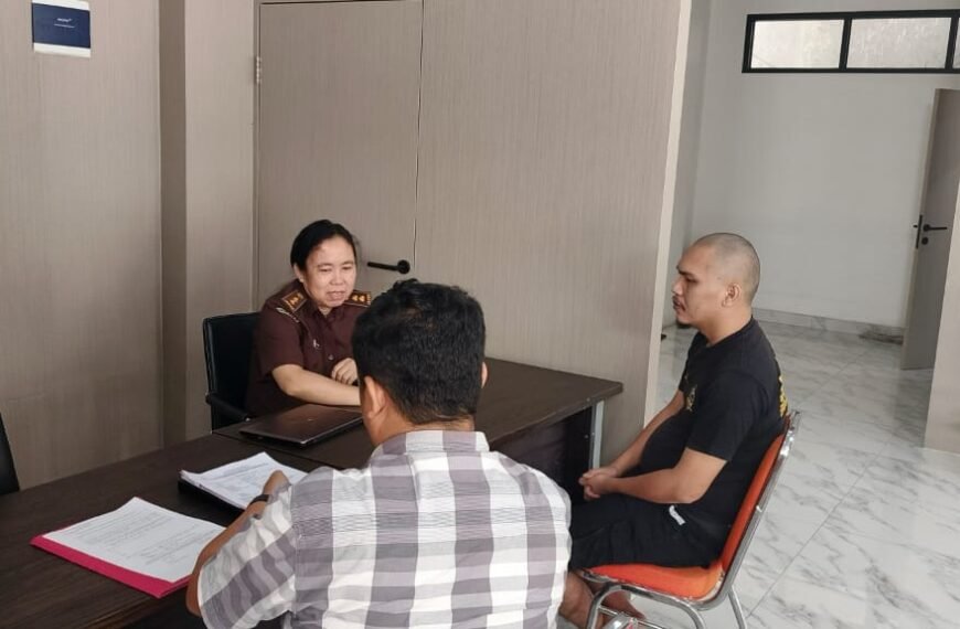 P21, Penyidik Satreskrim Serahkan Tersangka dan Barang&hellip;