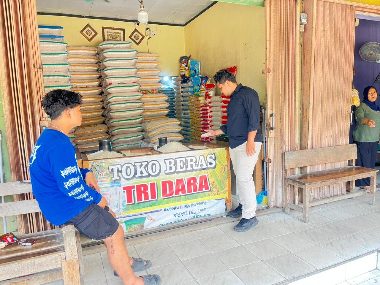 Satgas Pangan Satreskrim Polres Serang Pantau Harga Beras&hellip;