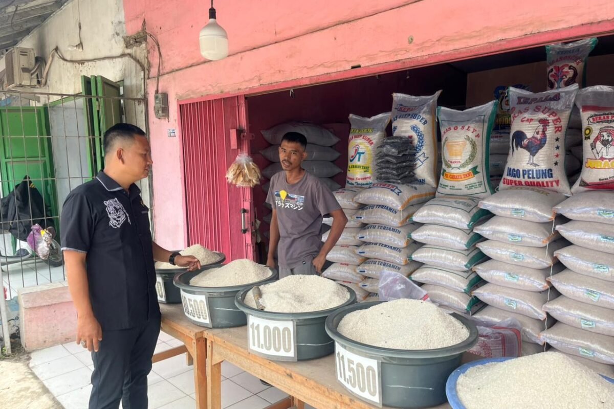 Satgas Pangan Satreskrim Polres Serang Pantau Harga&hellip;