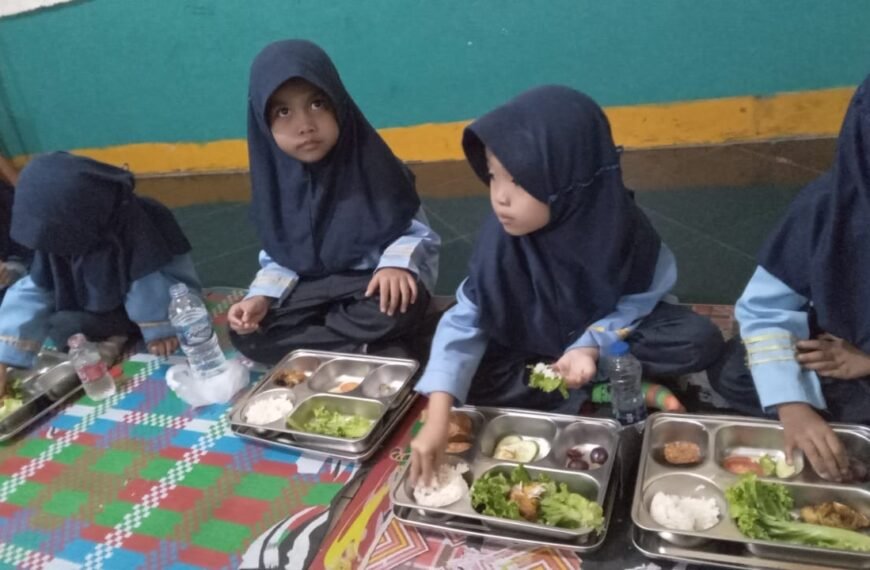 SPPG Polres Serang Distribusikan 2.166&hellip;