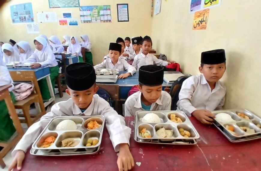 SPPG Polres Serang Distribusikan 914&hellip;