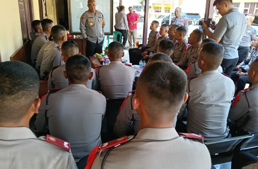 Beri Pembekalan pada 52 Siswa SPN, Kapolres&hellip;