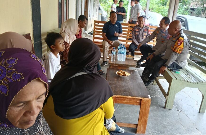 Temui Warga Terdampak Cesium 137, Kapolres Serahkan&hellip;