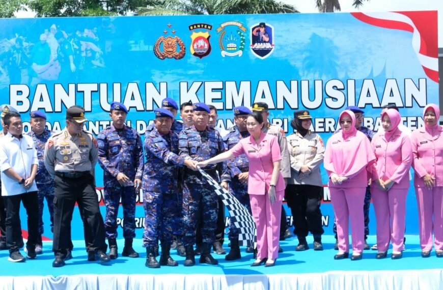 Polda Banten dan Bhayangkari Berangkatkan…