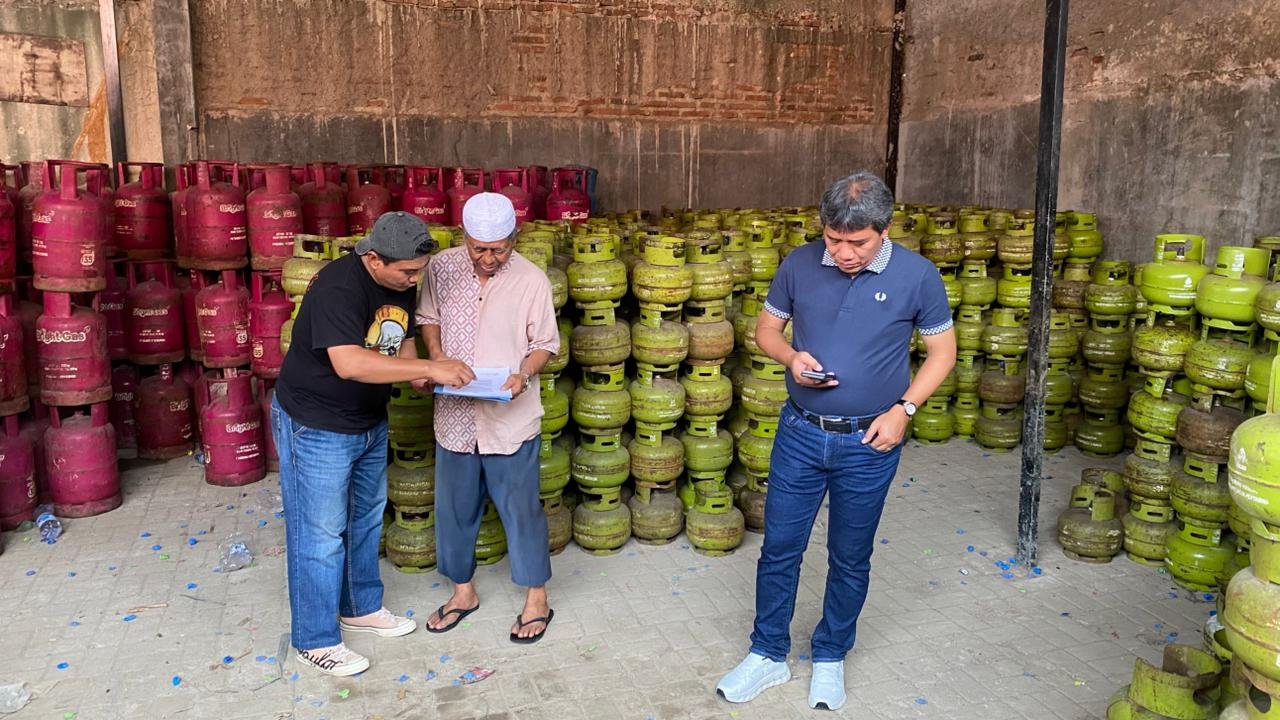 Dijadikan Tempat Penyuntikan Gas Bersubsidi Pangkalan LPG 12&hellip;