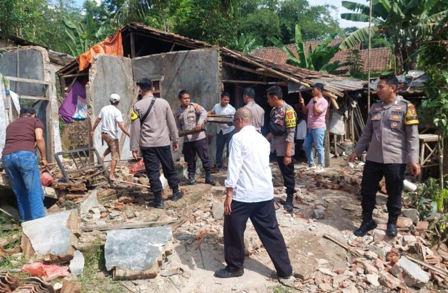 Polsek Pamarayan dan Warga Bersatu…