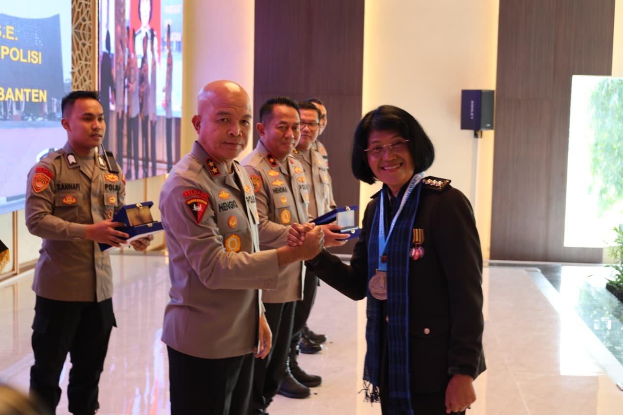 Momen Wisuda Purna Bakti 2025, Kapolda Banten Apresiasi&hellip;