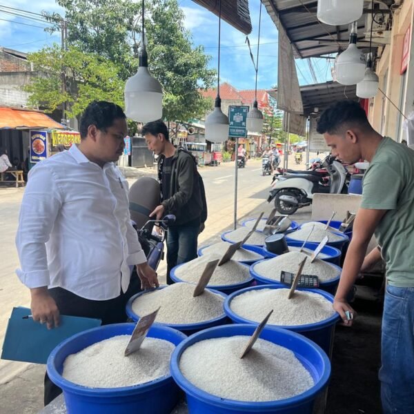 Satgas Pangan Polres Serang Pastikan Harga Beras di&hellip;