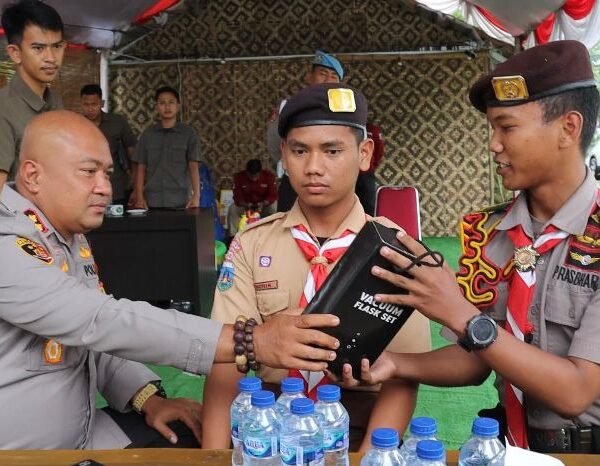 Beri Motivasi dan Perhatian, Kapolres Serang Temui Saka…