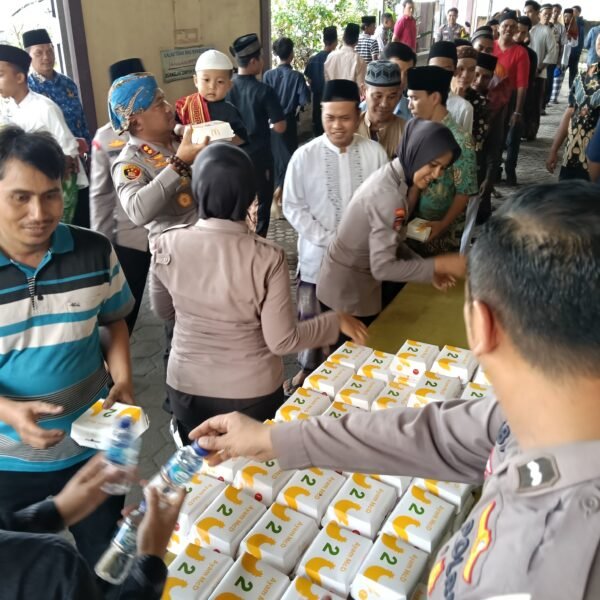 Jumling di Jawilan, Kapolres Serang Bagikan 250 Paket&hellip;