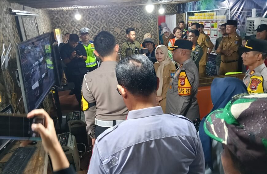 Kunjungi Posyan Nataru Cikande, Bupati&hellip;