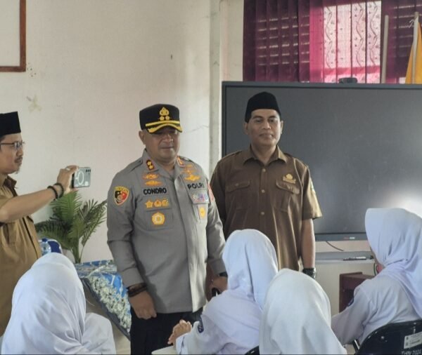 Kapolres Serang Motivasi Pelajar SMAN 1 Pontang Lewat&hellip;