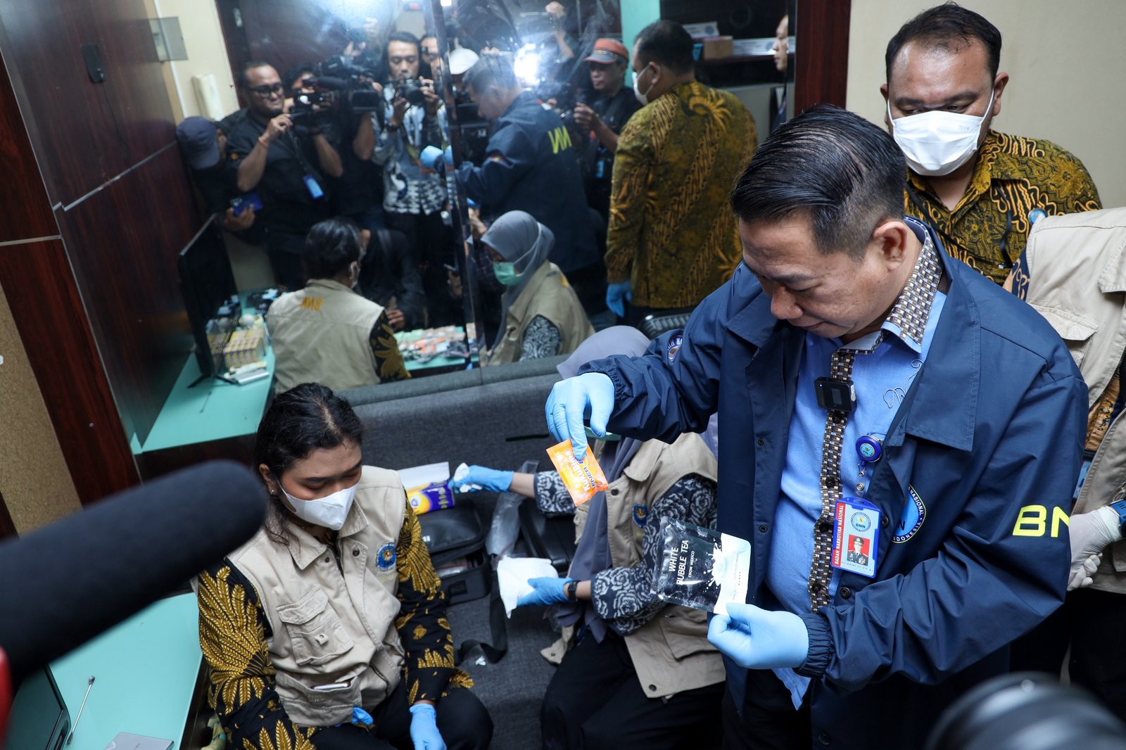 BNN, Bea Cukai dan Imigrasi Bongkar Jaringan Narkotika&hellip;