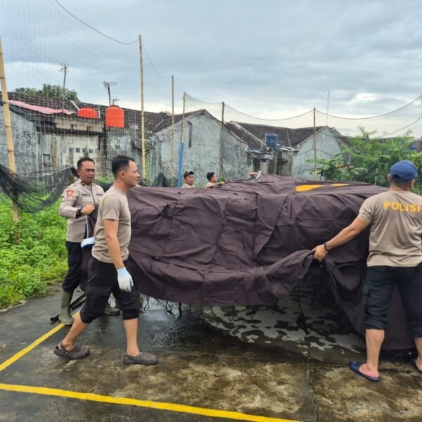 Polres Serang Dirikan Dapur Umum Bantu Warga BNL…