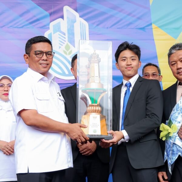 Gubernur Sebut Sekolah Gratis, Strategi Pemprov Banten Tekan&hellip;