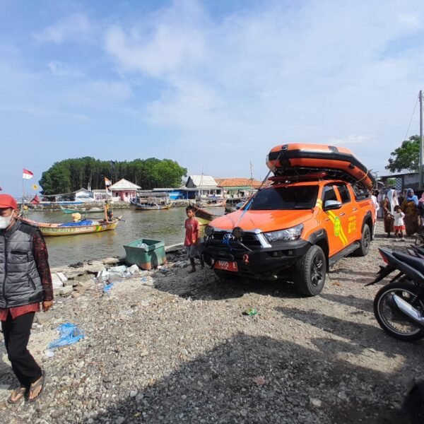 Nelayan Lontar Ditemukan Tewas Setelah Hilang Diterjang Gelombang…