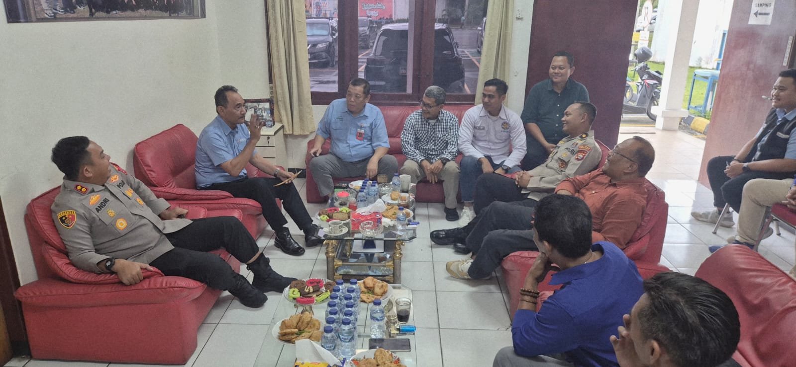 Kapolres Serang Ngariung Bersama Buruh ASPSB, Perkuat Sinergi&hellip;