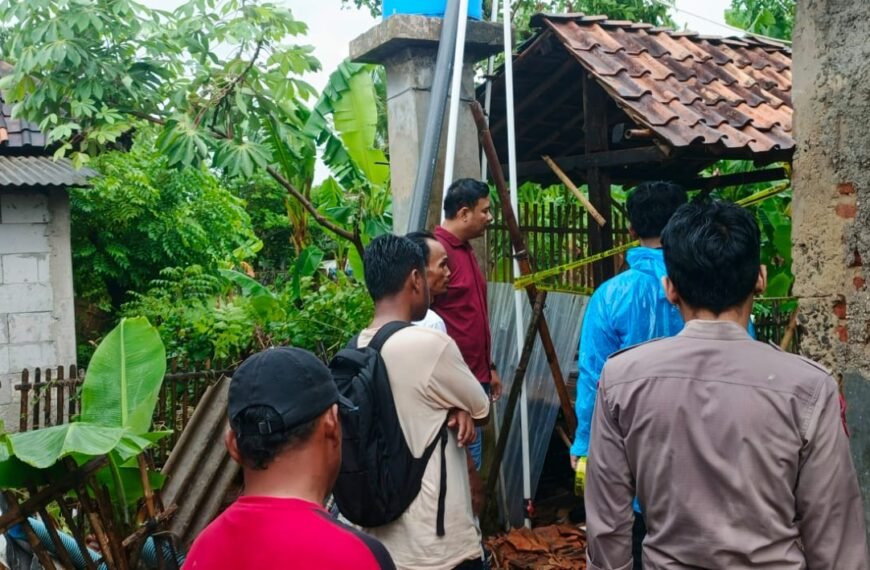 Bantu Bangun Kandang Bebek, Madsura&hellip;