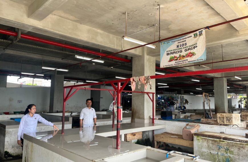 Imbas Harga Naik, Pedagang Daging&hellip;