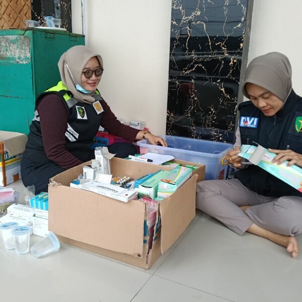 Polres Serang Berikan Layanan Kesehatan Gratis Korban Banjir…