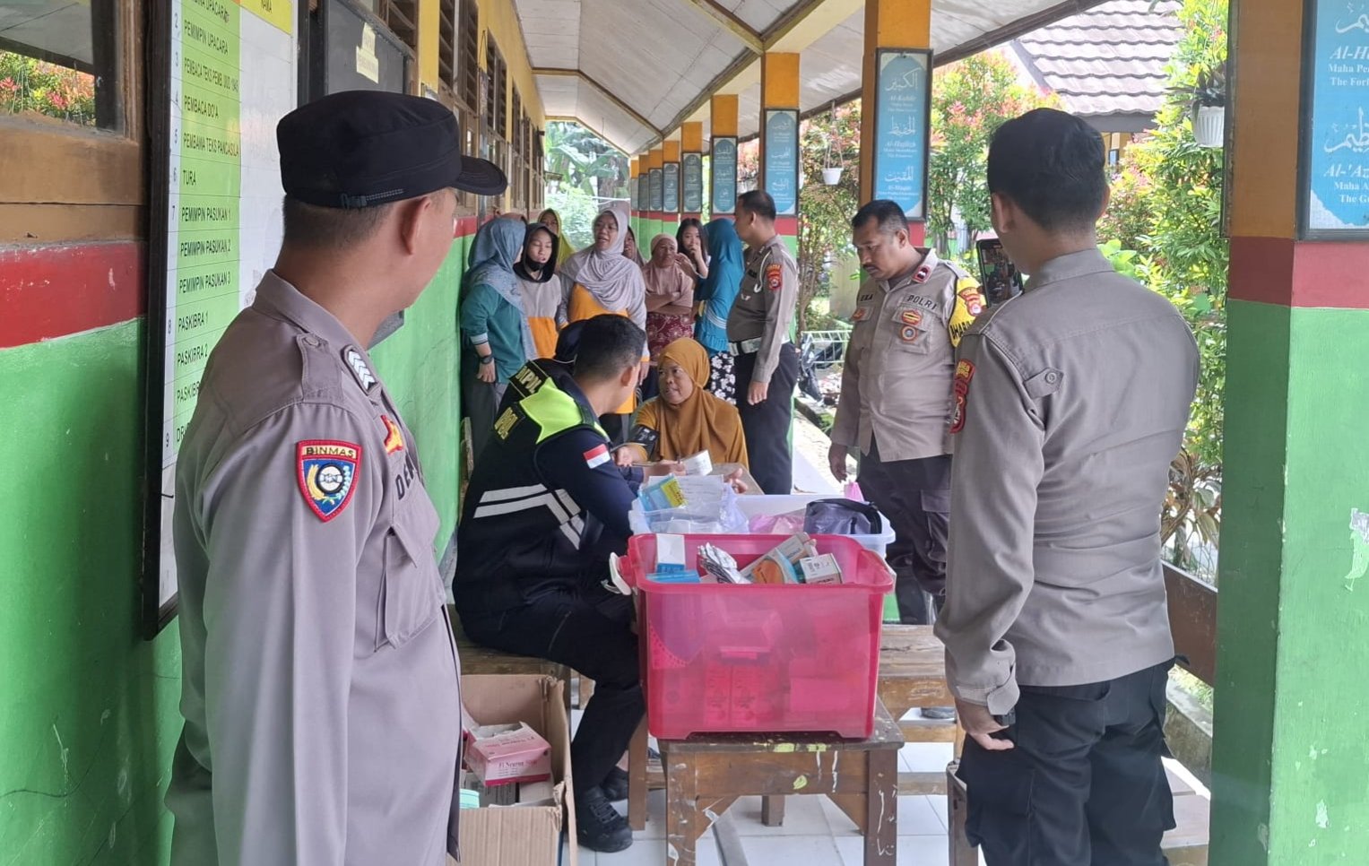 Peduli Korban Banjir, Polres Serang Berikan Layanan Kesehatan&hellip;