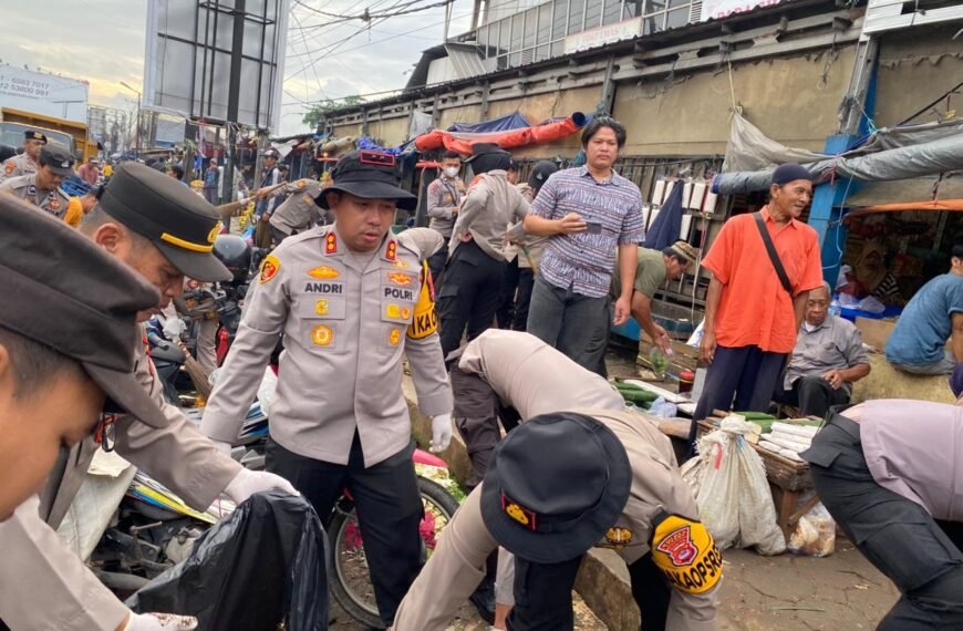 Kapolres Serang Pimpin Gerakan Jumat&hellip;