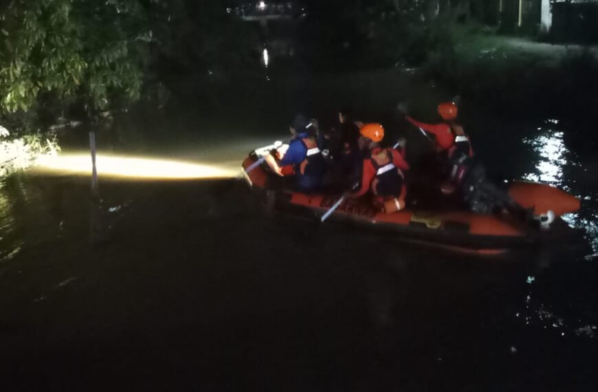 Jasad Guru Madrasah Ditemukan Mengambang…