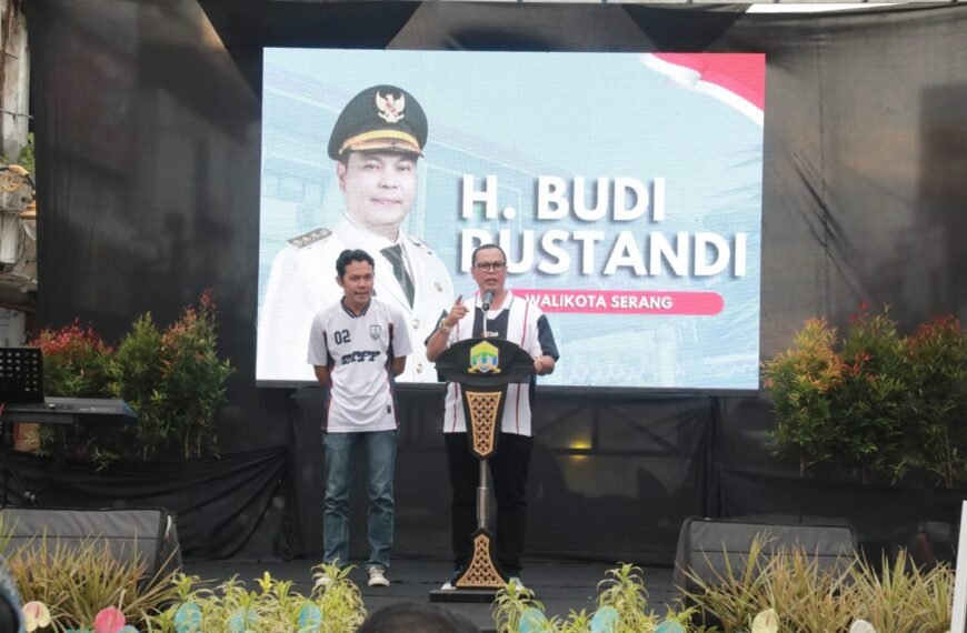 Satu Tahun Budi Rustandi–Nur Agis…