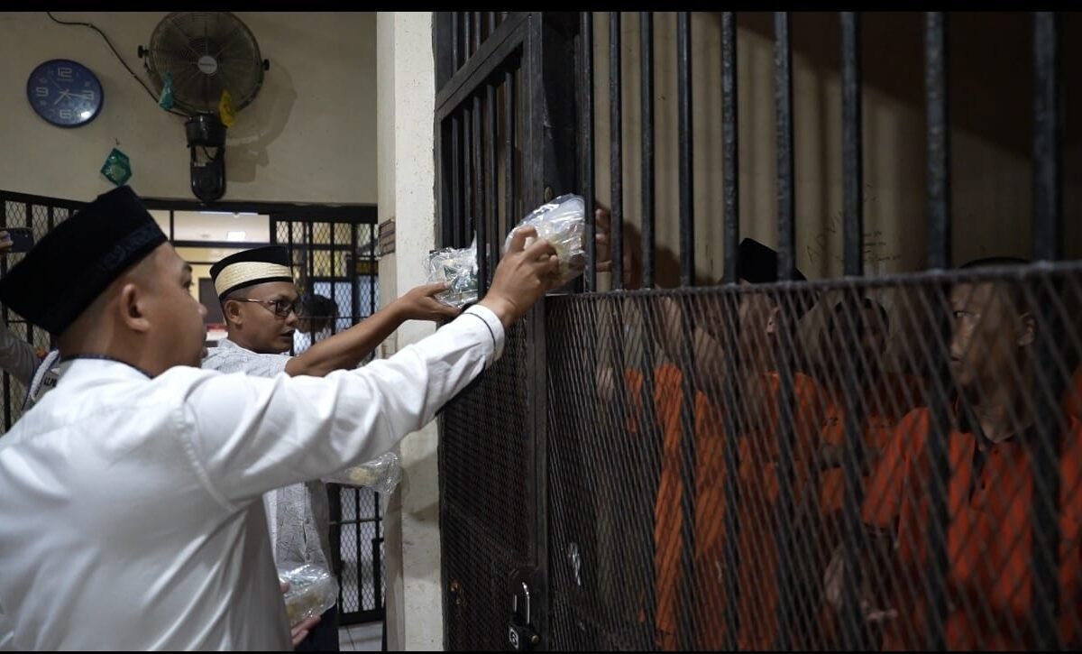 Janji Ramadhan Terwujud, Tahanan Rutan Polres Serang&hellip;
