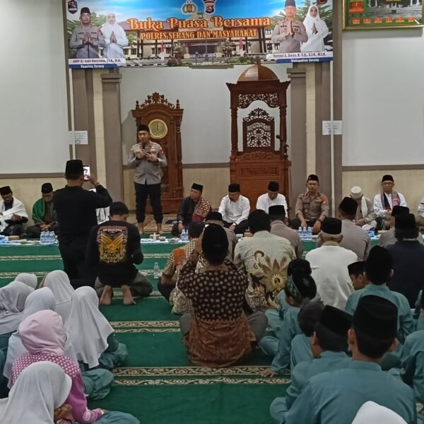 Polres Serang Gelar Buka Puasa Bersama Forkopimda,…