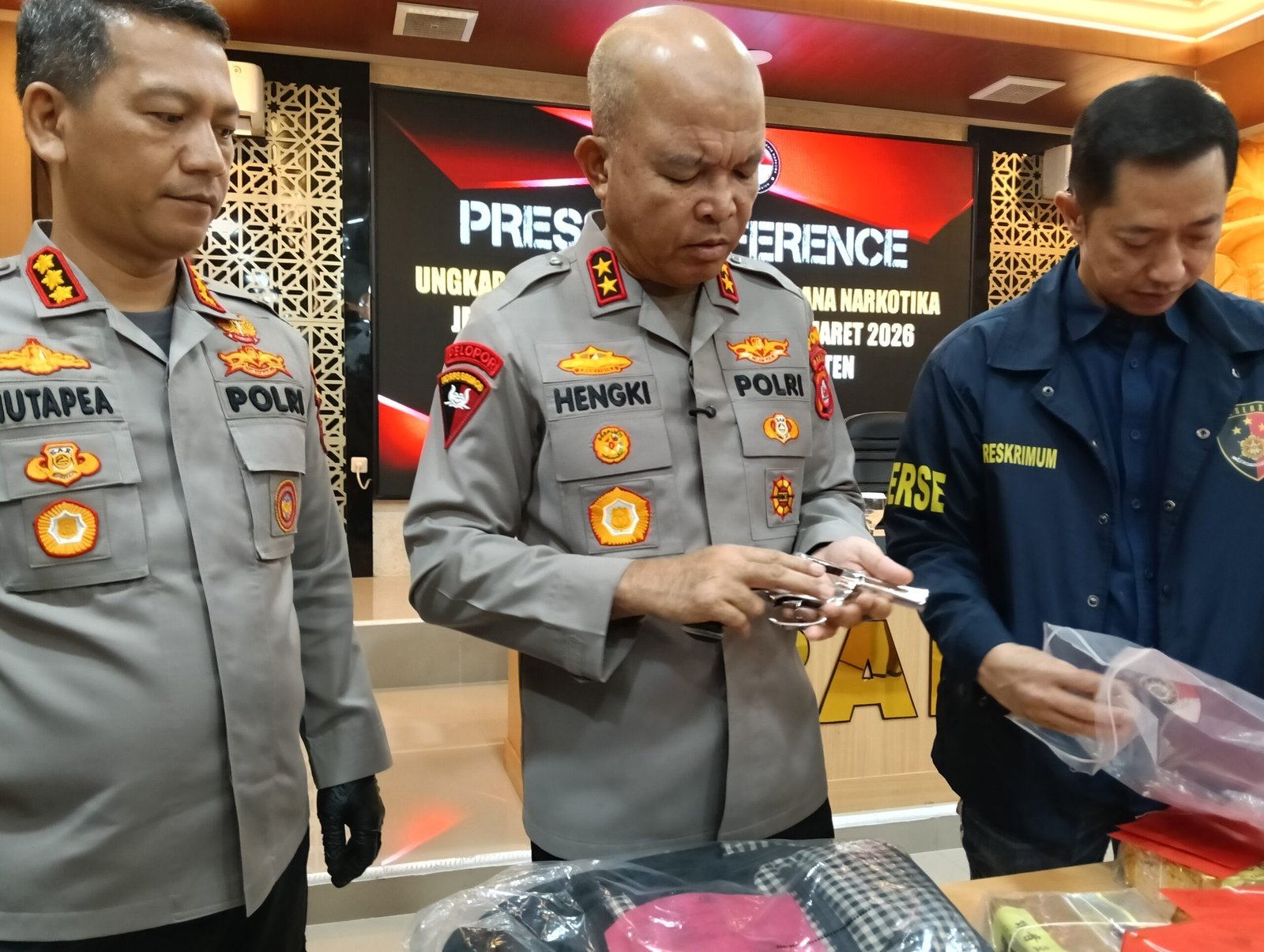 Ditreskrimum Polda Banten Amankan Penumpang Ferry Pembawa Senjata&hellip;