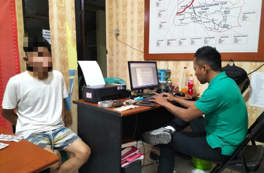 Diselamatkan Polisi, Pelaku Curanmor Nyaris Tewas Digebuki&hellip;