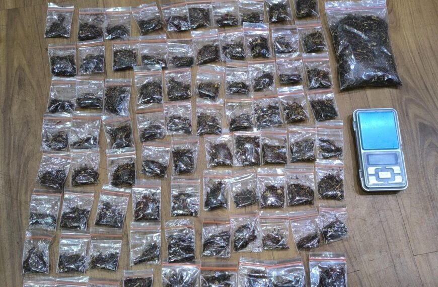 Sedang Kemas Paket Narkoba, Tiga Pemuda Diciduk&hellip;