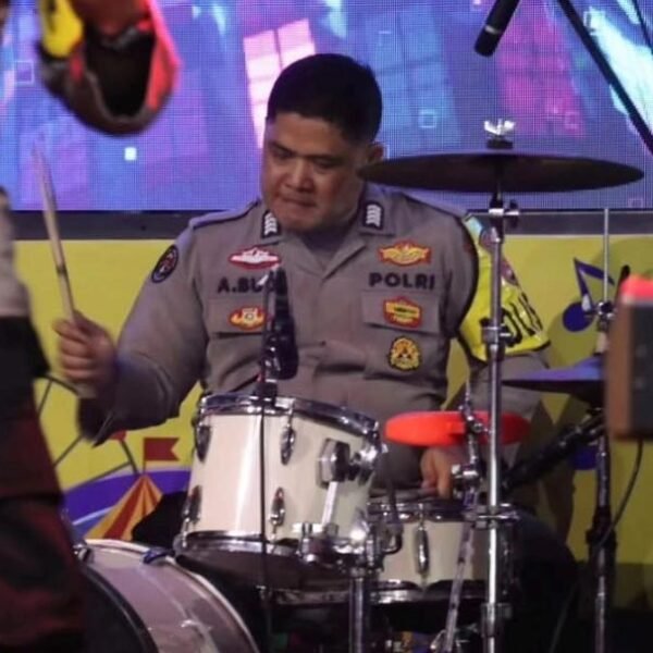 Dentuman Drum Bripka Achmad Budi Dibalik Seragam