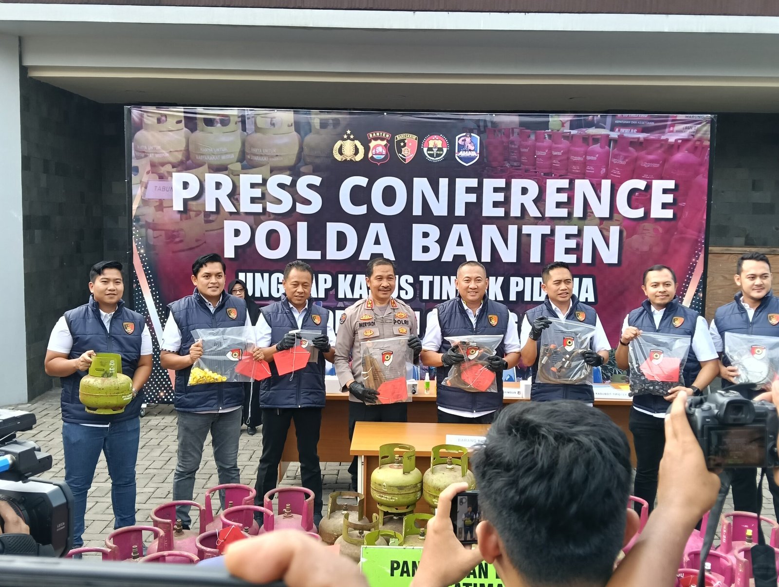 Polda Banten Bongkar Penyuntikan LPG Bersubsidi di Kabupaten&hellip;