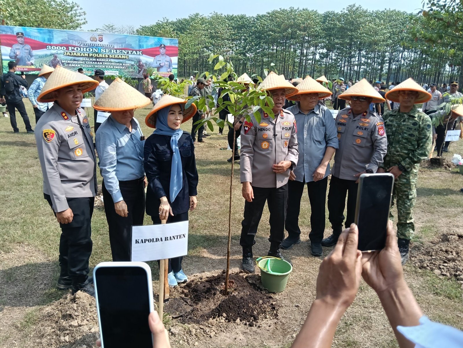 Kapolda Banten Apresiasi Penanaman Pohon Serentak oleh Polres&hellip;