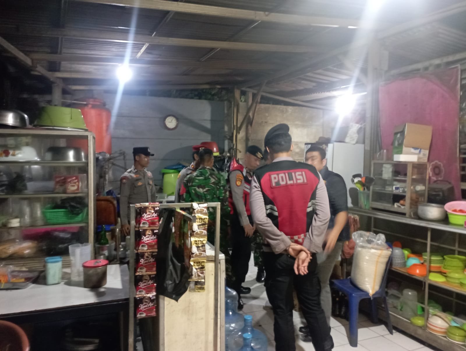 Polsek Walantaka Gelar Razia 18 Dirigen Tuak dan&hellip;