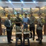Genderang Perang Miras, Polsek Cikeusal Razia Penjual Minuman Keras