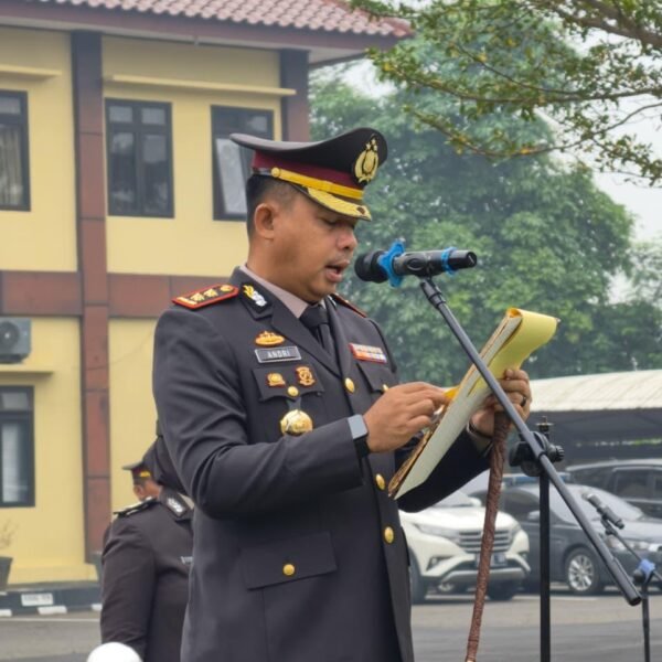 Kapolres Pimpin Upacara Harkitnas di Mapolres Serang