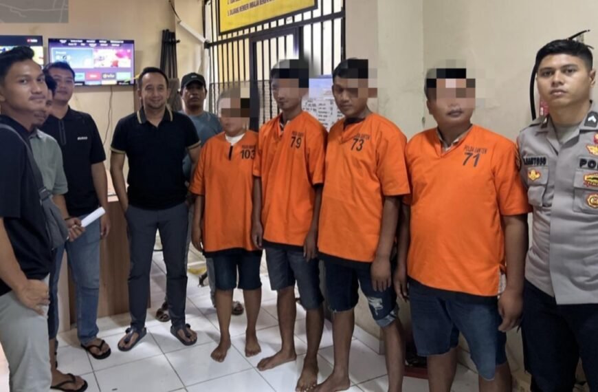 Beraksi di Sejumlah Lokasi, Tiga&hellip;