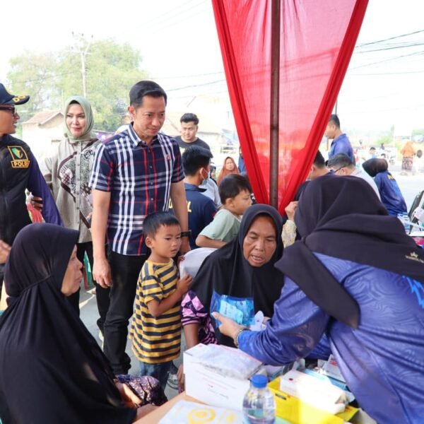 Kombes Pol Dian Setyawan Pimpin Bakti Sosial…