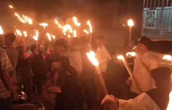 Pawai Obor di Perumahan BCP Semarakan Peringatan 1&hellip;