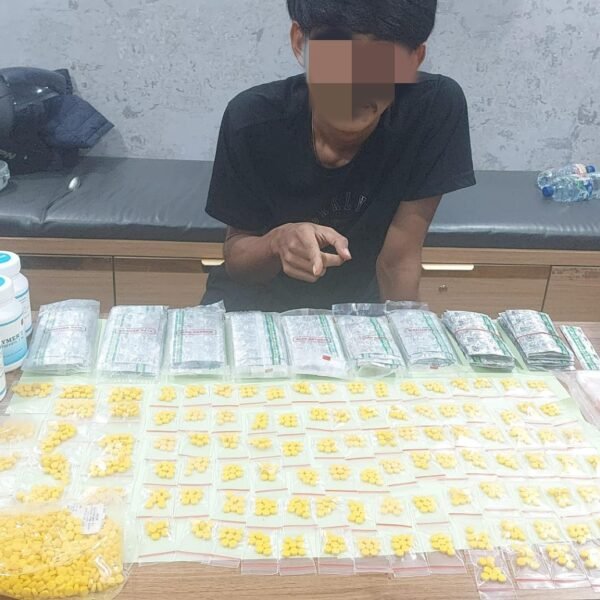 Pekerja Lepas Jasa Pengiriman Dibekuk, Polisi Amankan Ribuan&hellip;