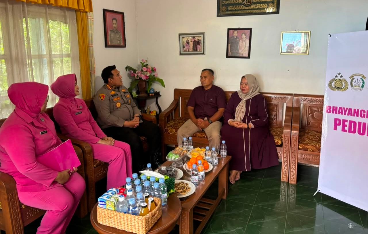 Kapolresta Serang Kota Silaturahmi dengan Purnawirawan dan Warakawuri