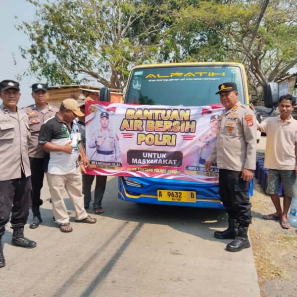 Polres Serang Salurkan 15.000 Liter Air Bersih&hellip;