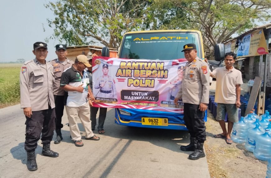 Polres Serang Salurkan 15.000 Liter…
