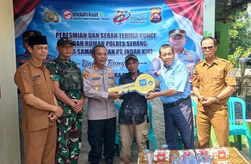 Program Bedah Rumah Polres Serang…