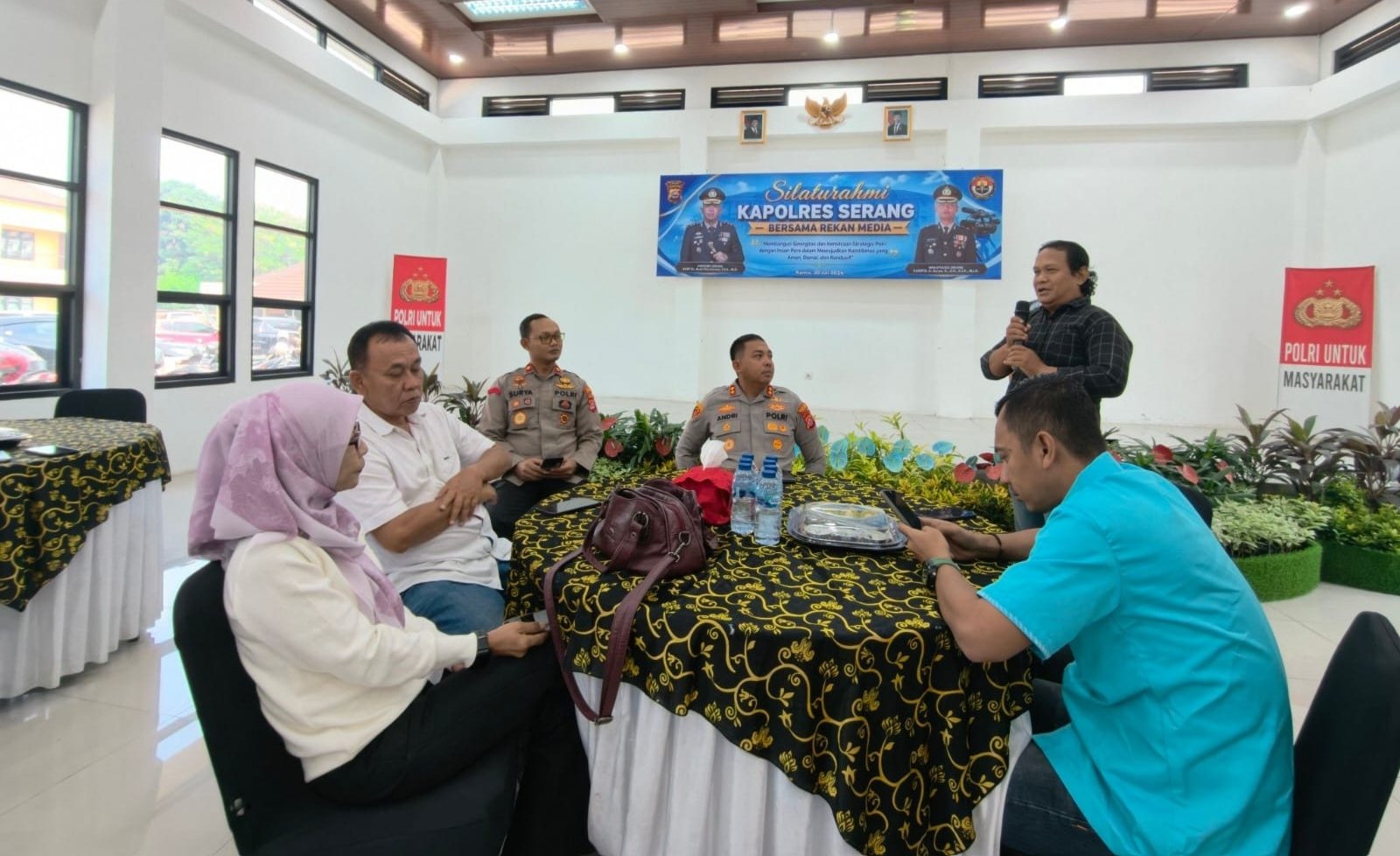 Sinergi Polri dan Media, Kapolres Serang Terima Beragam…